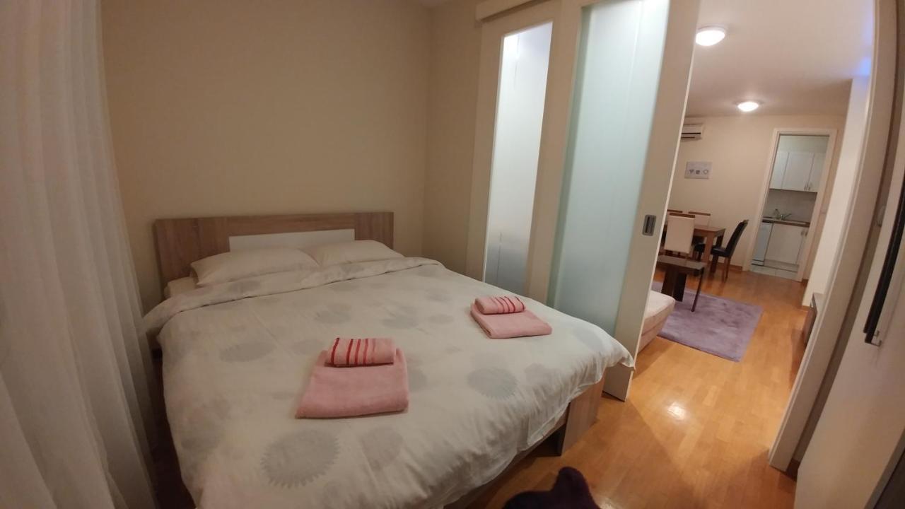 Apartments Belville Lux Belgrad Oda fotoğraf