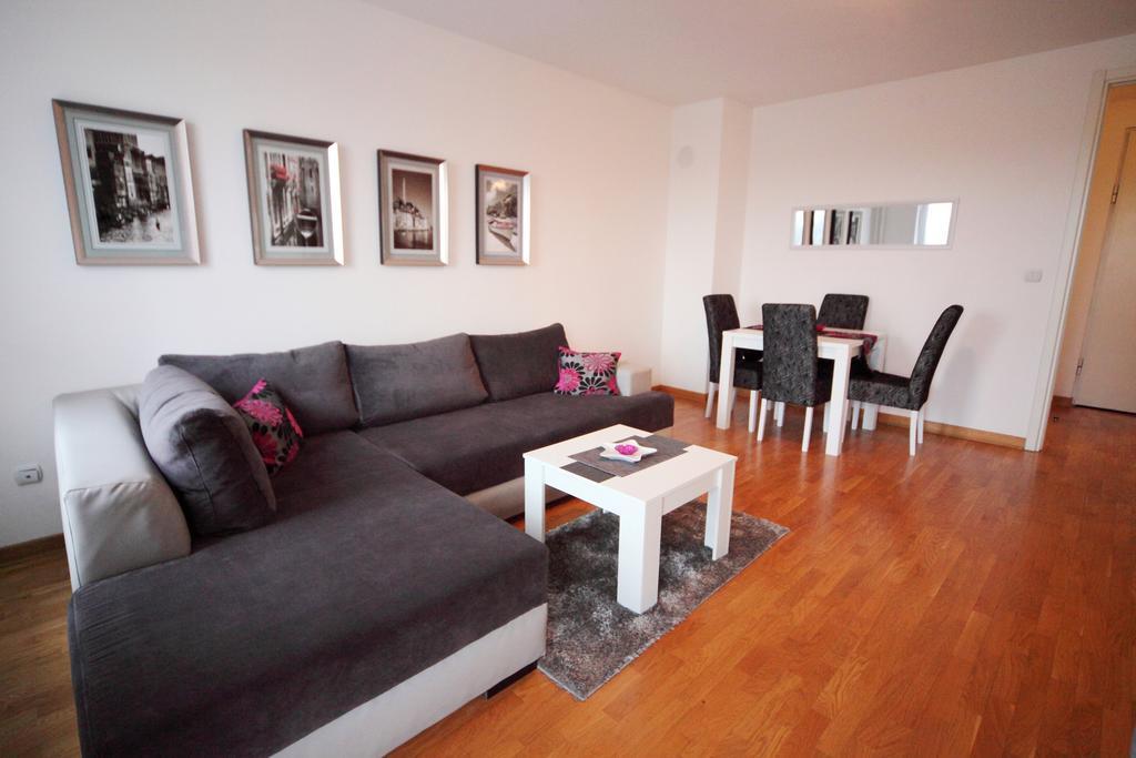 Apartments Belville Lux Belgrad Oda fotoğraf